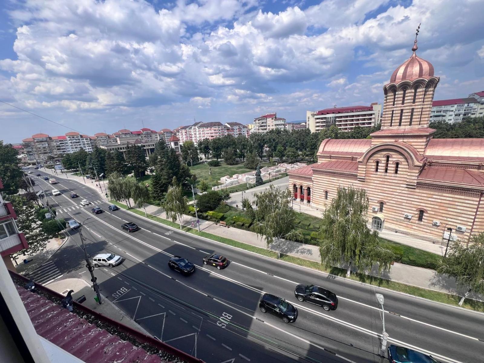 Chindia Apartament Търговище Екстериор снимка