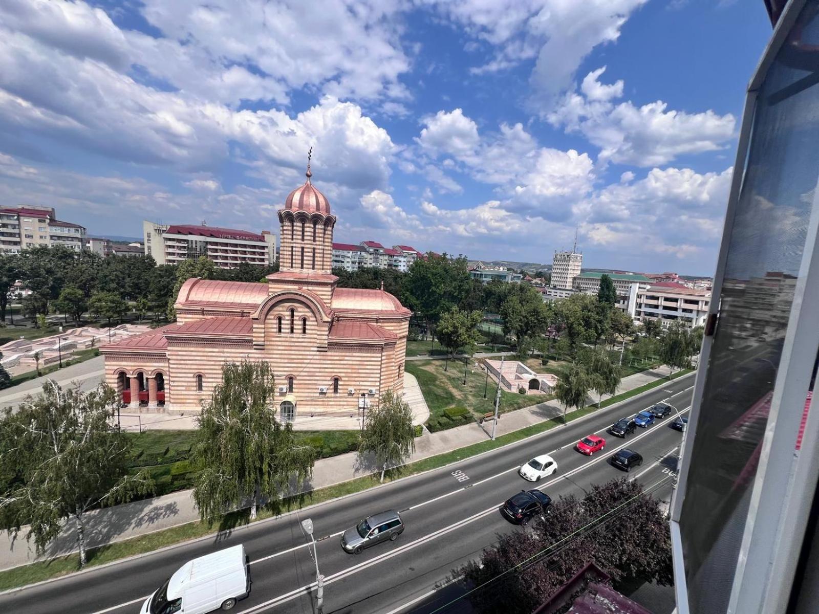 Chindia Apartament Търговище Екстериор снимка