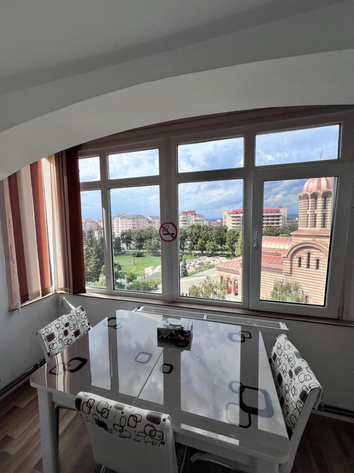Chindia Apartament Търговище Екстериор снимка